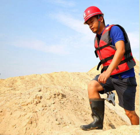 1529034294896782.png 黃志成.png